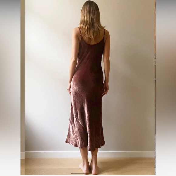 ARITZIA Wilfred Spritz Velvet Dress - Picture 7 of 8
